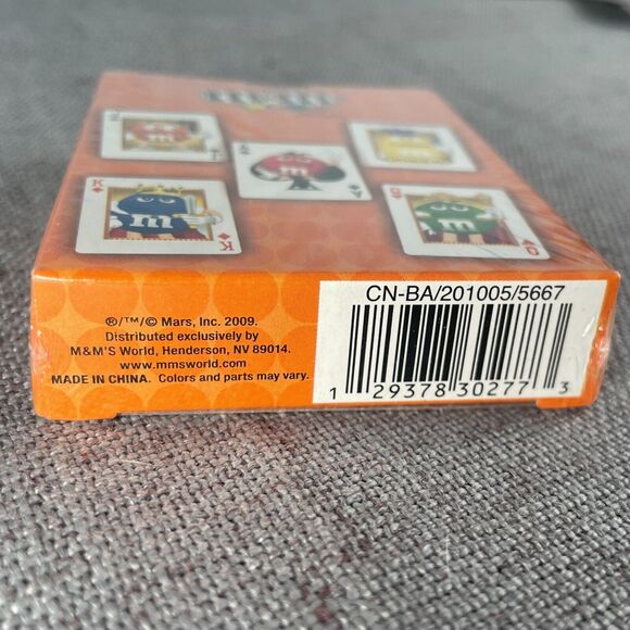 M&M's World Las Vegas Playing Cards 2011 Collectible Factory Sealed - Picture 3 of 6